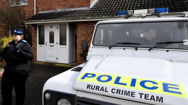 Эксперт оценил сообщения об установлении подозреваемых в отравлении Скрипалей