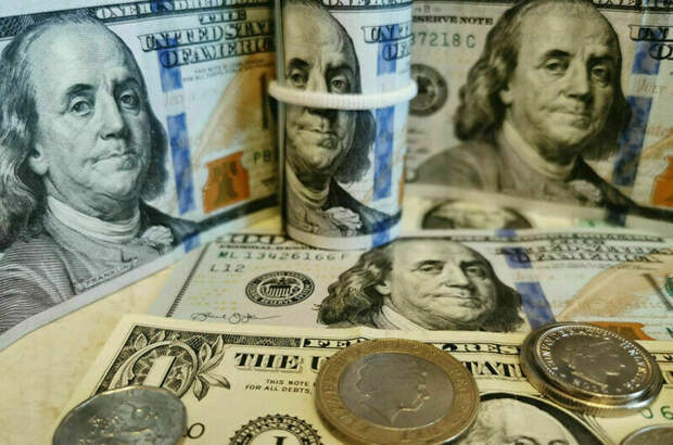 Путин назвал большой ошибкой США использование доллара в санкциях