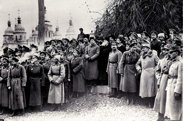 Митинг во время проведения III Военного съезда. Киев. 2 ноября 1917