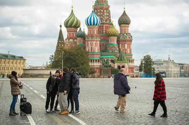 Кремль туристы