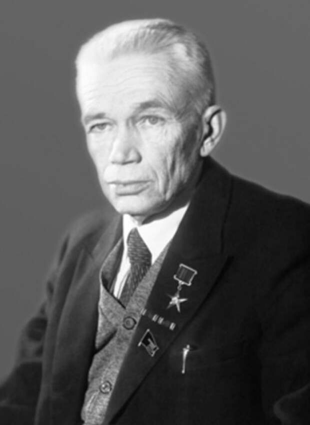 Александр Александрович Богомолец