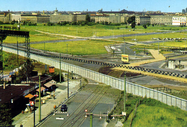 Berlin_1965 potsdamer platz.jpg