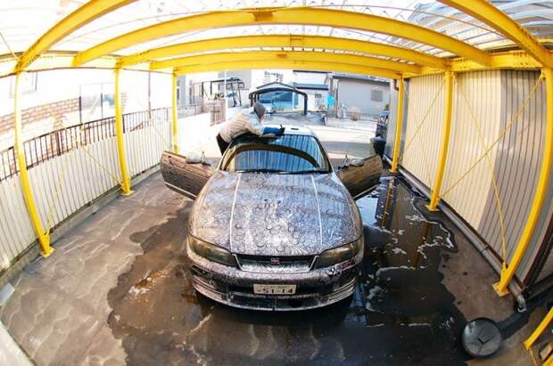 Nissan Skyline GTR гениально разрисованный маркером