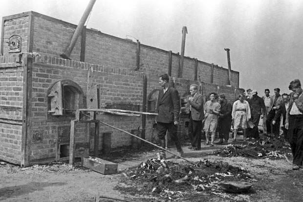 kak-krasnaya-armiya-osvobodila-majdanek-02