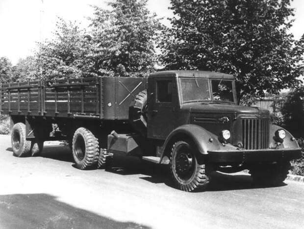 МАЗ 200 - первый большегрузный автомобиль в СССР  $200, автомобиль, большегрузный, маз, первый, ссср
