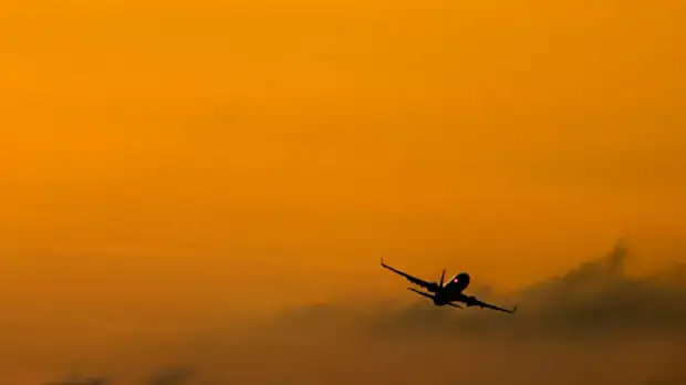 Boeing 737 приземлился в Шереметьеве после срабатывания датчика неисправности