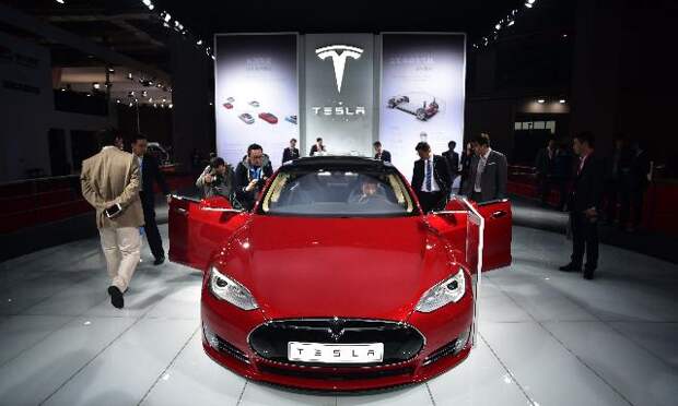 В Tesla Model S нашли шесть уязвимостей (одну закрыли)