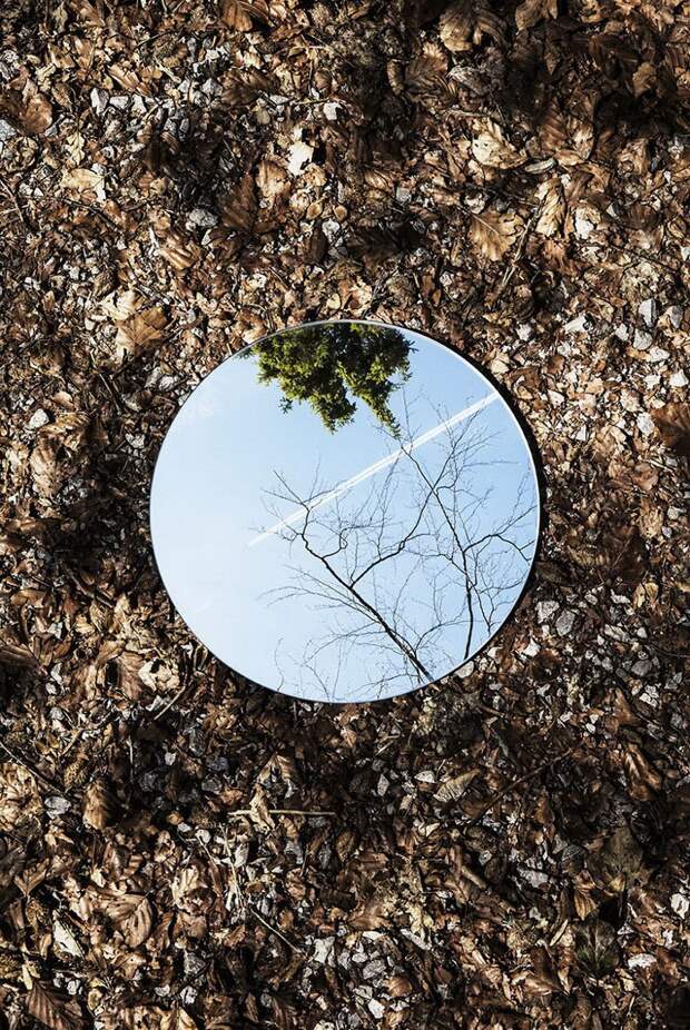 Отражения в фотографиях Sebastian Magnani