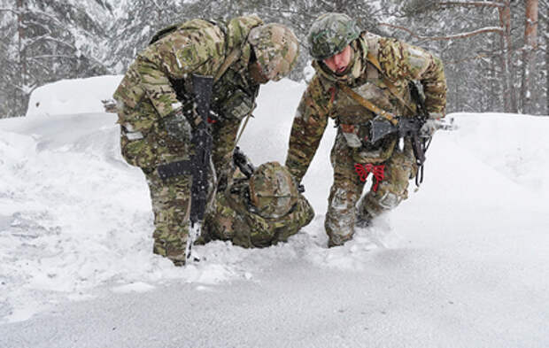 Спас раненых товарищей: подвиг прапорщика Найманова