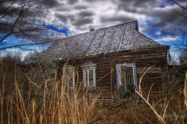 Магическая красота заброшенной  деревни Азарово ( Калужская область )