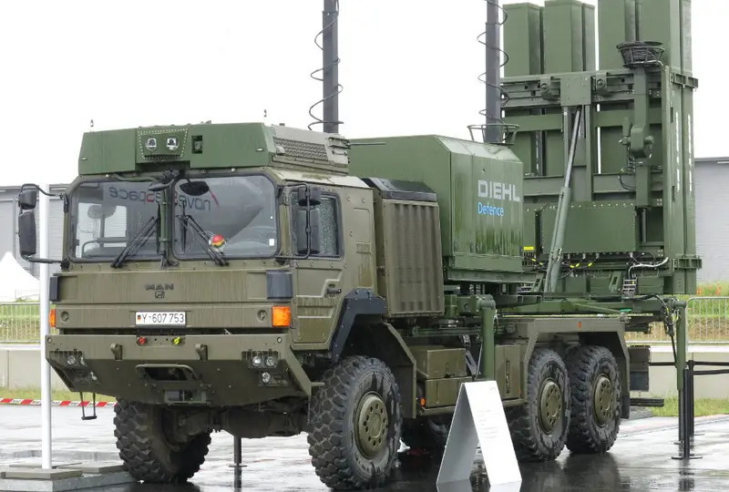 Киев запросил у Берлина крупный пакет военной помощи, включающий бронетехнику, боеприпасы и системы ПВО