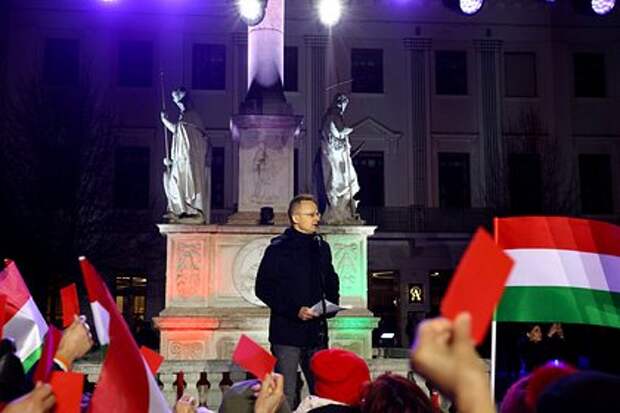 Венгерский политолог: слухи о вмешательстве России в выборы — ложь