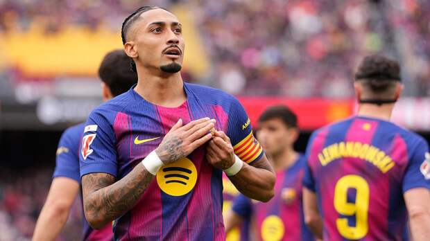 Хет-трик Рафиньи помог «Барселоне» разгромить «Севилью» в матче Ла Лиги