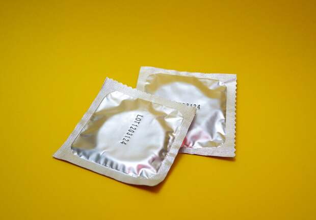 В России проведут эксперимент по маркировке презервативов и наполнителей
