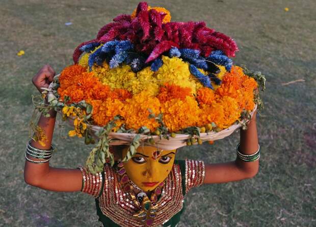 everyday-life-of-india-photography-artnaz-com-38