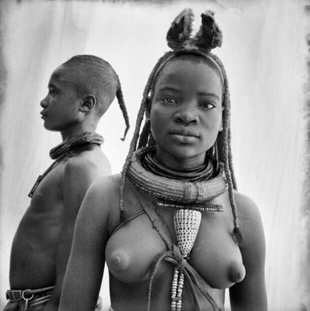 Экзотика по-африкански: топлес-выставка женской красоты без табу (+18)