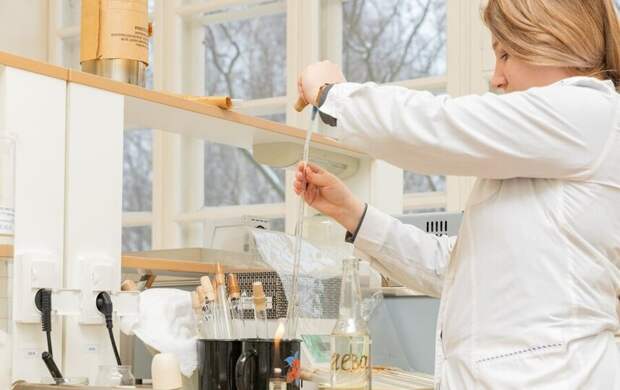 Свыше 200 тыс. исследований подтвердили высокое качество воды в Петербурге