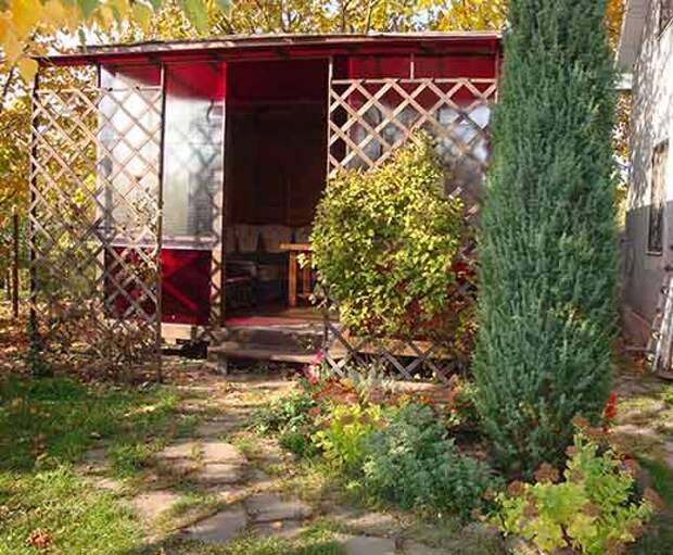 Садовая беседка.