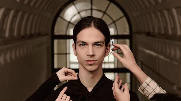 Фигурально выражаясь. Интервью с Петром Гуменником