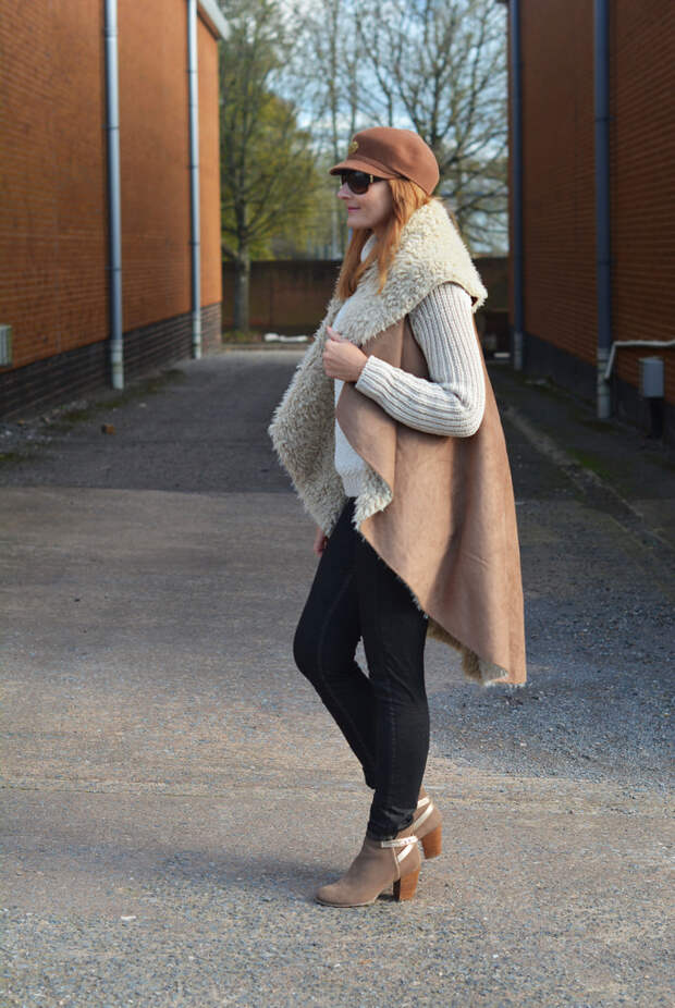 Shearling/suede gilet, vintage 60s hat
