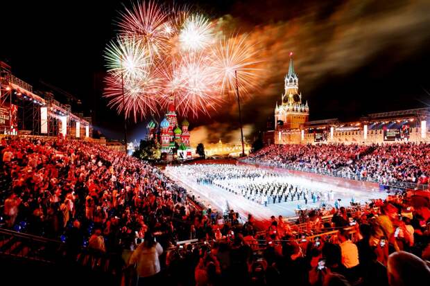 Лучшие фотографии сентября 2018 по версии Esquire