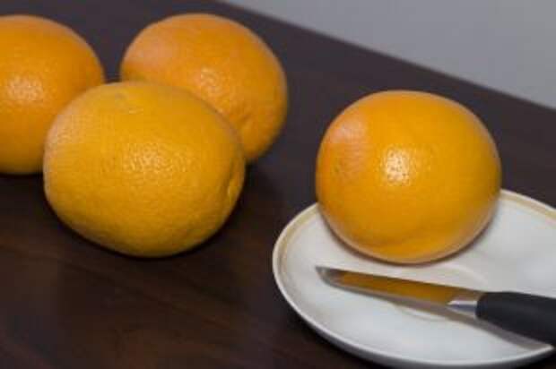 3 способа быстро почистить апельсин. Видео-инструкция