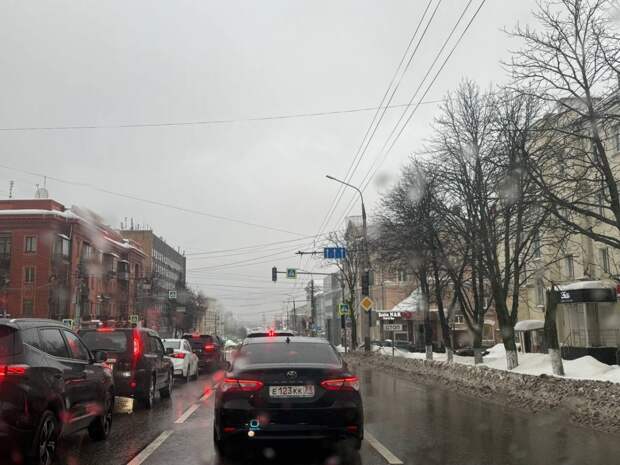 В Туле на пересечении проспекта Ленина и улицы Льва Толстого не работает светофор