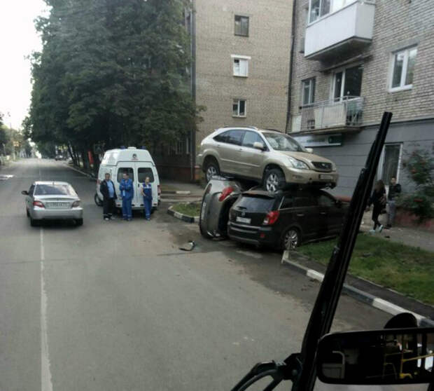 Многоуровневая парковка. | Фото: ВЫ ОЧЕВИДЕЦ.