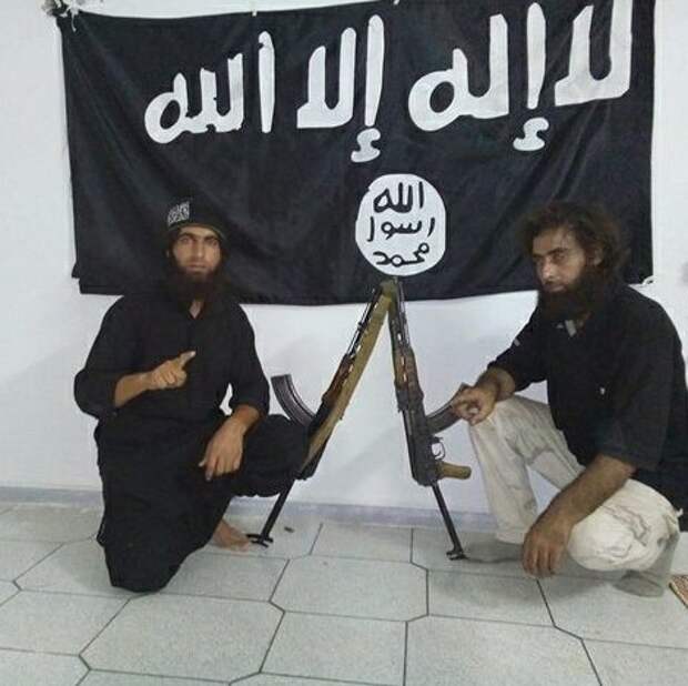 Фото на фоне флага игил. Знамя Исламского государства. Флаг ИГИЛ. Символ ИГИЛ. Флаг Исламского государства.