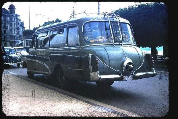 Фламандцы Van Hool на шасси Dodge, 1952 год. Снимок сделан в Швейцарии автодизайн, американский автопром