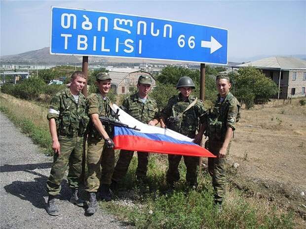 Пятидневная война: Подвиг российских миротворцев — как все было в кадрах и лицах Пятидневная война: Подвиг российских миротворцев — как все было в кадрах и лицах