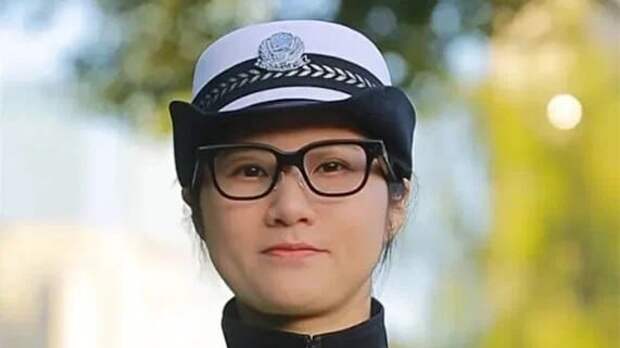 У китайских полицейских появились специальные очки