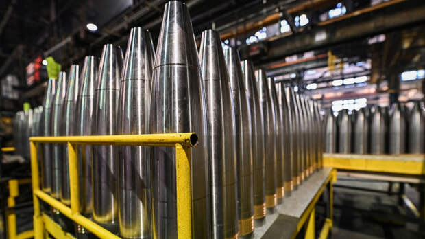 Spiegel: Германия тайно обсуждает с Индией покупку снарядов для Украины