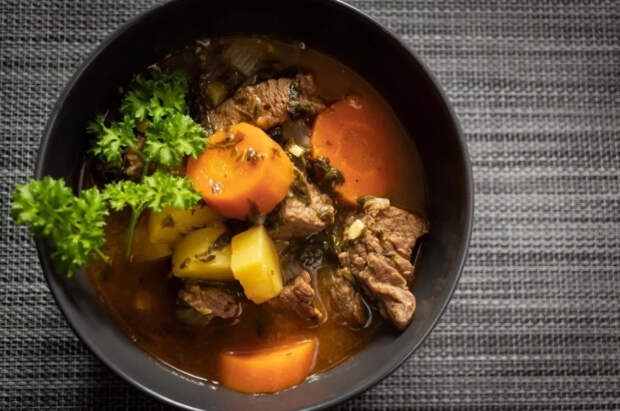 Диетолог Кованова назвала опасные для здоровья супы