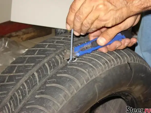 Как поставить жгут на бескамерную шину