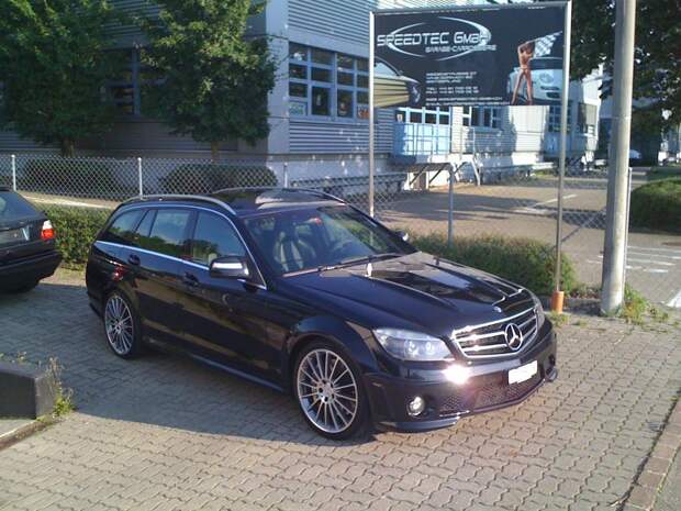 Mercedes C63 AMG Black Series в стиле MB Petronas F1 Team Mercedes C63 AMG Black Series в стиле MB Petronas F1 Team amg, c63, f-1, mercedes-benz, petronas, авто, тюнинг