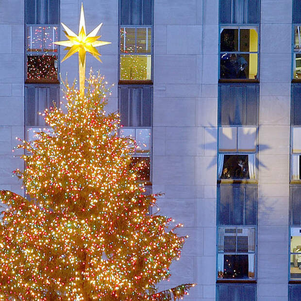 Рождественские деревья в Rockefeller Center сквозь года