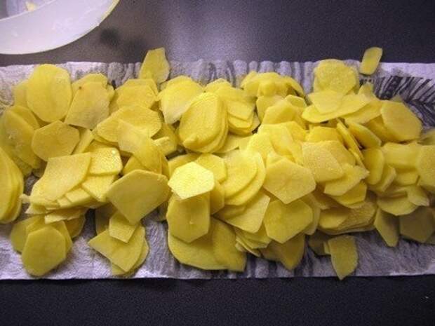 Фото к рецепту: Картофель с чесноком.