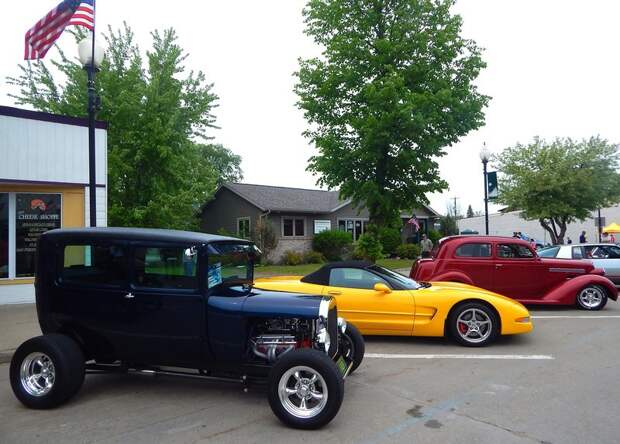 Выставка ретро-автомобилей в штате Висконсин авто, выставка, олдтаймер, ретро автомобили