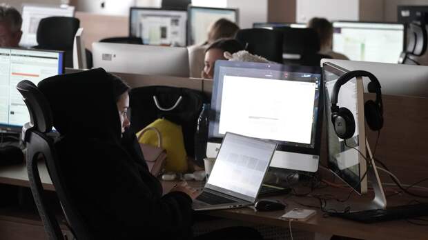 В Думе напомнили о сокращенной рабочей неделе после Международного женского дня