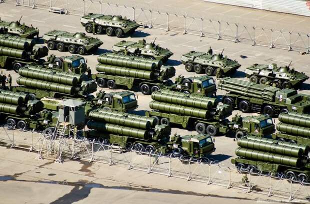 Тысячи российских военных развёртываются на армяно-турецкой границе Тысячи российских военных развёртываются на армяно-турецкой границе