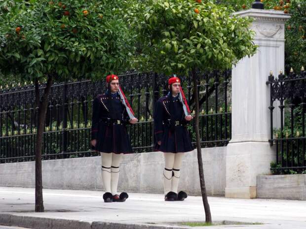 Отзвуки древних традиций: Эвзоны - греческая Президентская Гвардия (42)