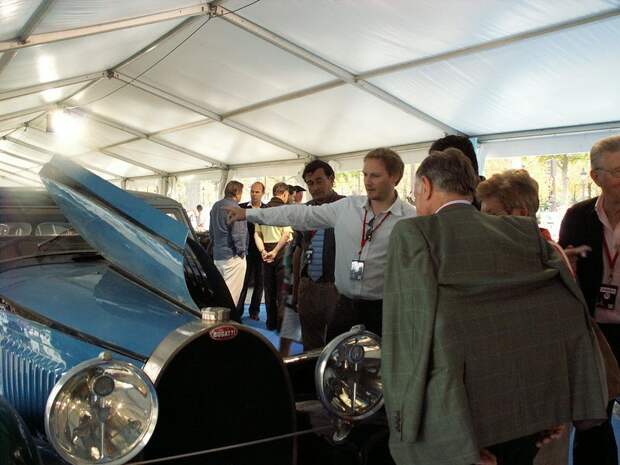 Флюиды от Bugatti (19 фото)
