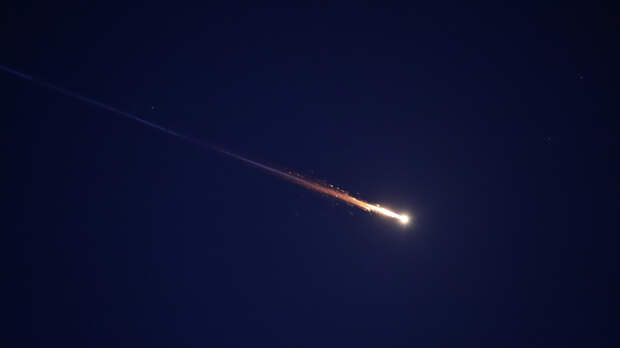 Иран выпустил твердотопливные ракеты по базе США в ОАЭ и израильской Хайфе