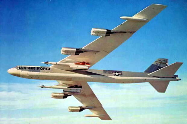 B-52 с крылатыми ракетами AGM-28 «Хаунд Дог» - На замену «стратосферной крепости» | Warspot.ru