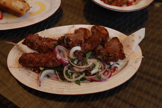 «Сөяген карагыз». Бәрән итен сайлау һәм бик тәмле итеп пешерү серләре