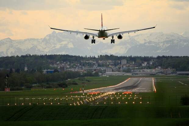 Авиарейсы на Ольхон из Бурятии приостановлены из-за повреждения взлетно-посадочной полосы