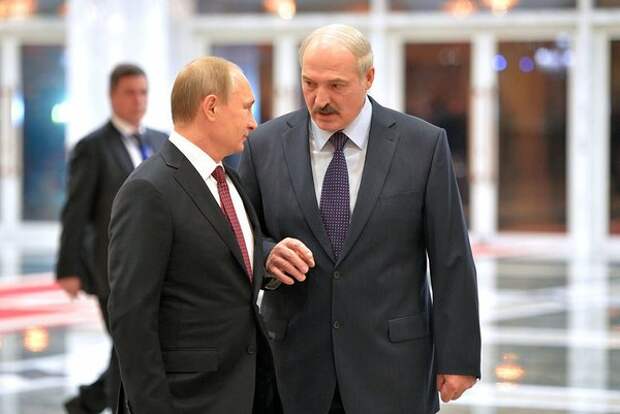 Вопрос экспорта стоял и на встрече с Путиным. Hоссия недовольна тем, что со стороны таможни проскальзывают явно не минские товары, однако для Лукашенко торговля с РФ - способ держать страну на плаву.