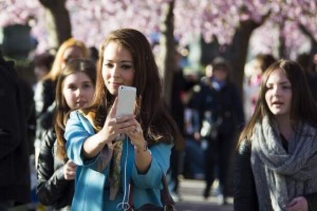One Lady Has Finally Offered To Translate The Meaning of Girl’s Snapchats!