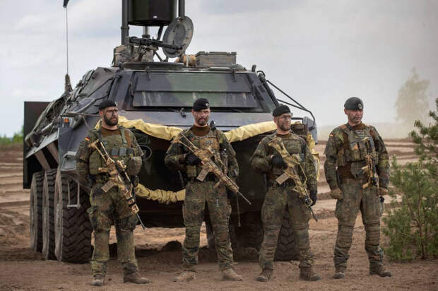 Идеальный шторм: Чем закончится переброска сил НАТО на Восток